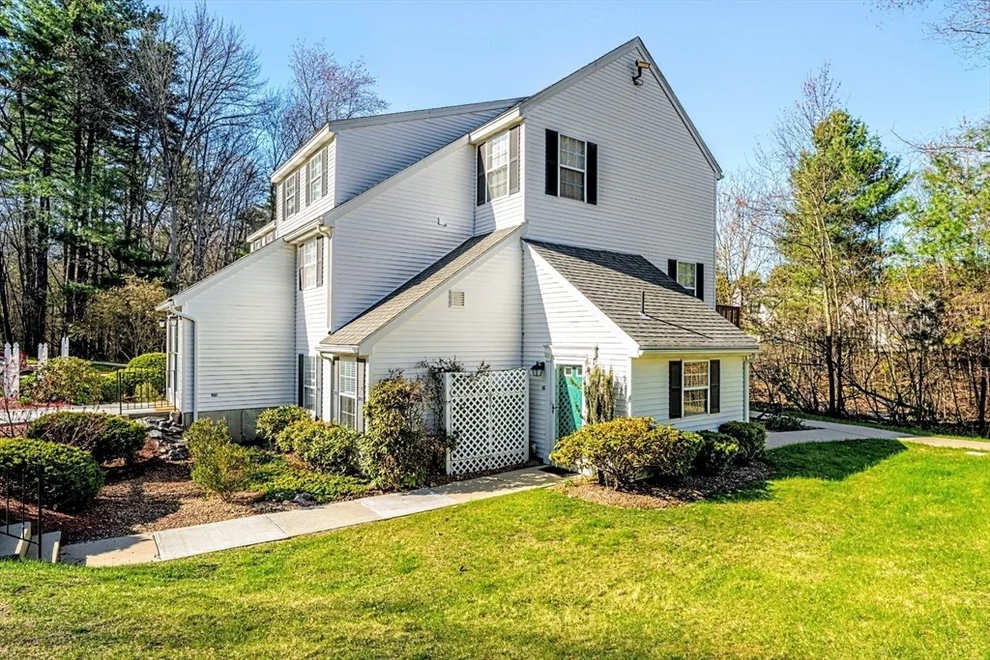 Unit for sale at 16 Gates Xing, Leominster, MA 01453