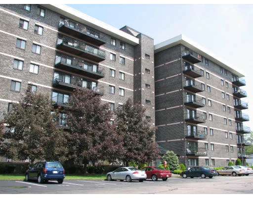 Unit for sale at 500 Washington St, Quincy, MA 02169
