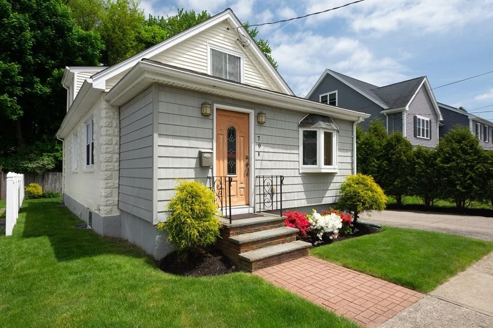 Unit for sale at 79 Sylvester Ave, Winchester, MA 01890