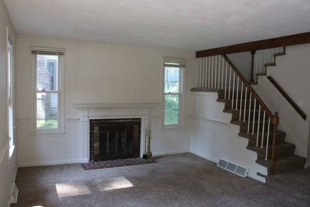 Unit for sale at 420 Wellman Ave, Chelmsford, MA 01863