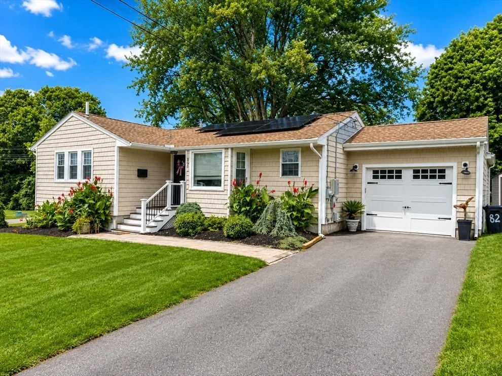 Unit for sale at 82 Kearns Ave, Tiverton, RI 02878