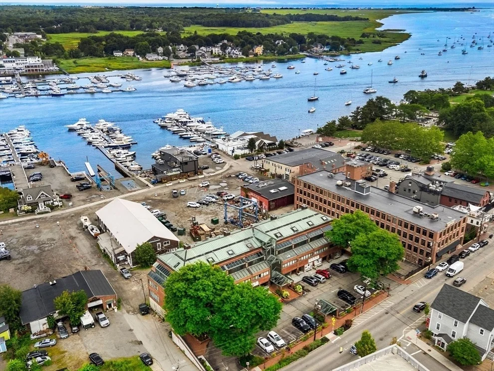 Unit for sale at 58 Merrimac St, Newburyport, MA 01950