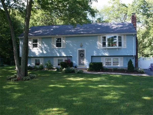 Unit for sale at 26 Pinto Way, Mansfield, MA 02048