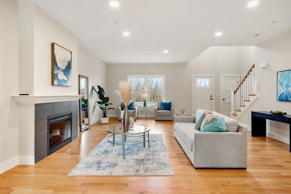 Unit for sale at 19 Brightstone Way, Sandown, NH 03873