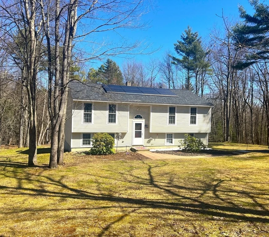 Unit for sale at 30 N Fitzwilliam Rd, Royalston, MA 01368