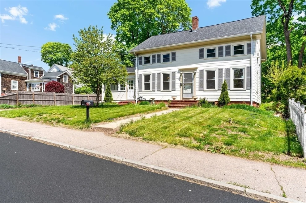 Unit for sale at 338 Elm St, North Attleboro, MA 02760