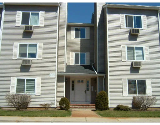 Unit for sale at 4 Erick Road, Mansfield, MA 02048