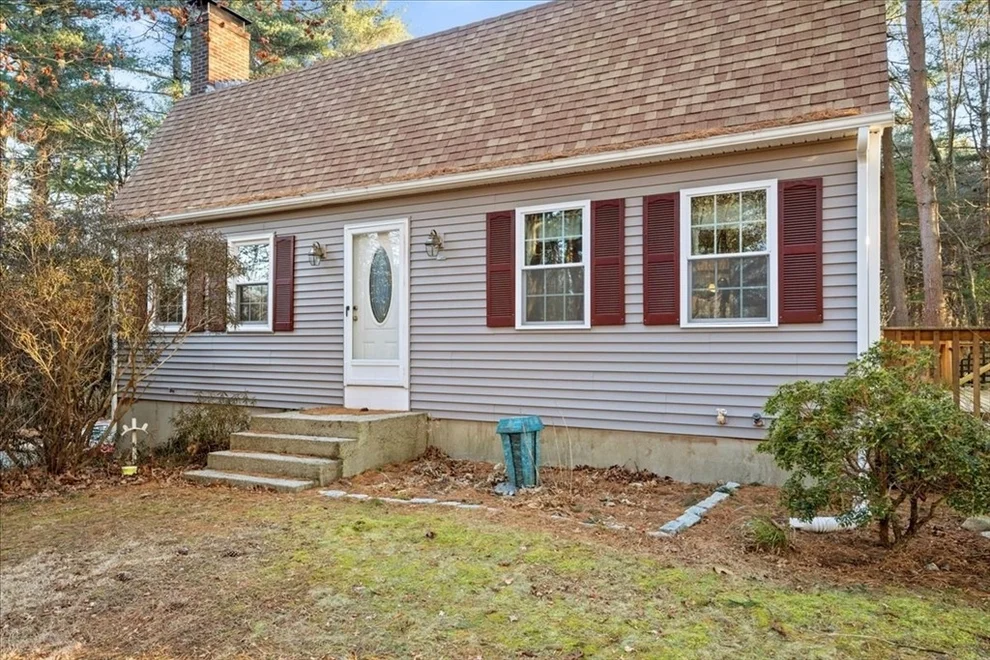 Unit for sale at 38 Sw Main St, Douglas, MA 01516