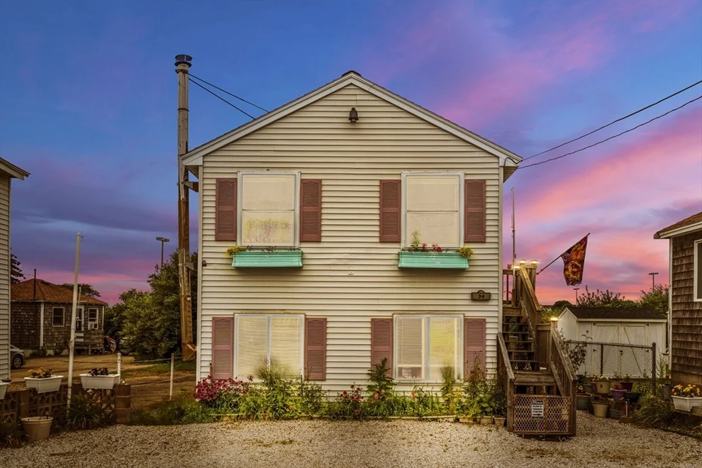 Unit for sale at 34 Cable Ave, Salisbury, MA 01952