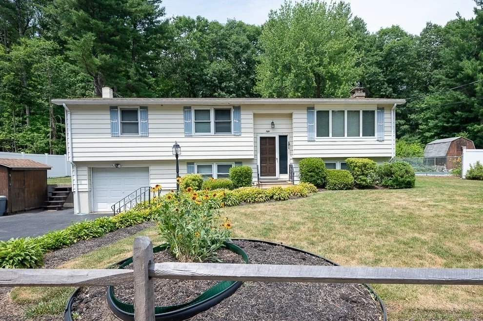 Unit for sale at 50 Jackson Street, Holden, MA 01522