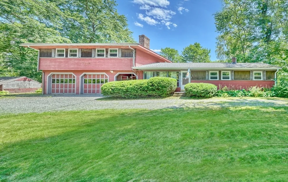 Unit for sale at 561 Lincoln Street, Franklin, MA 02038