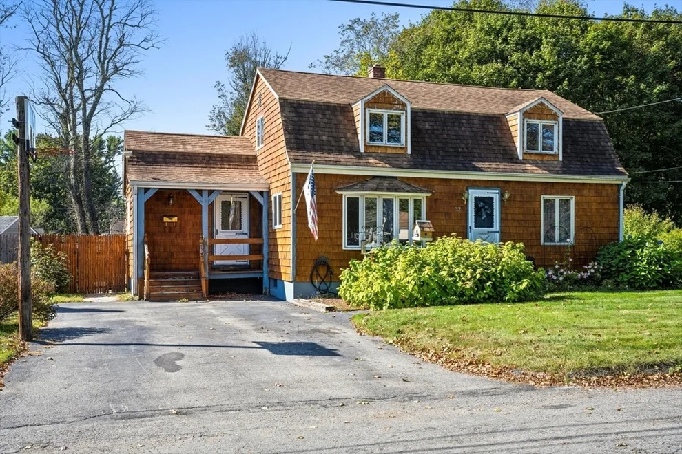 Unit for sale at 32 Carron Lane, Oxford, MA 01540