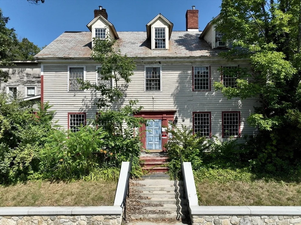 Unit for sale at 107 Main St, Charlemont, MA 01339