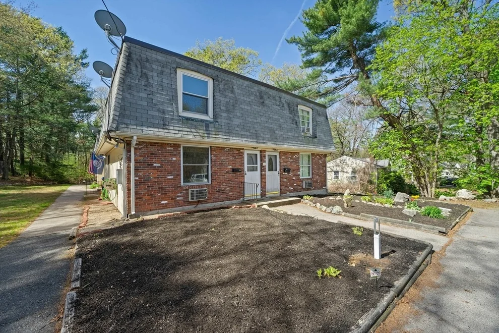 Unit for sale at 11 W. Belcher Road, Foxboro, MA 02035
