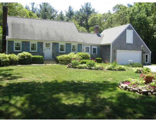 Unit for sale at 285 Cross, Norwell, MA 02061