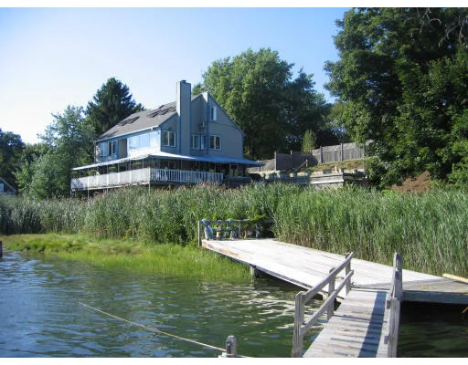 Unit for sale at 5 Pilgrim Hts, Beverly, MA 01915