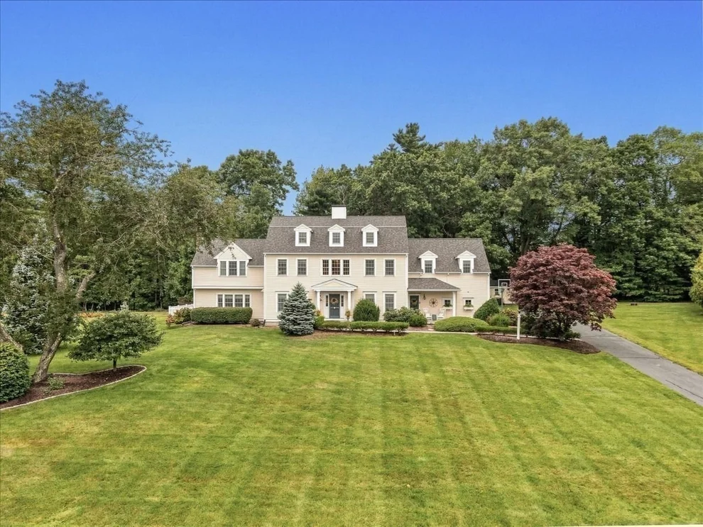 Unit for sale at 93 Watch Hill Drive, Scituate, MA 02066