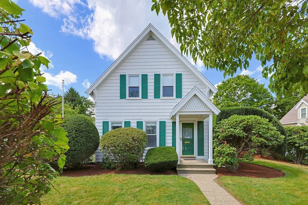 Unit for sale at 22 Hodges St, Mansfield, MA 02048