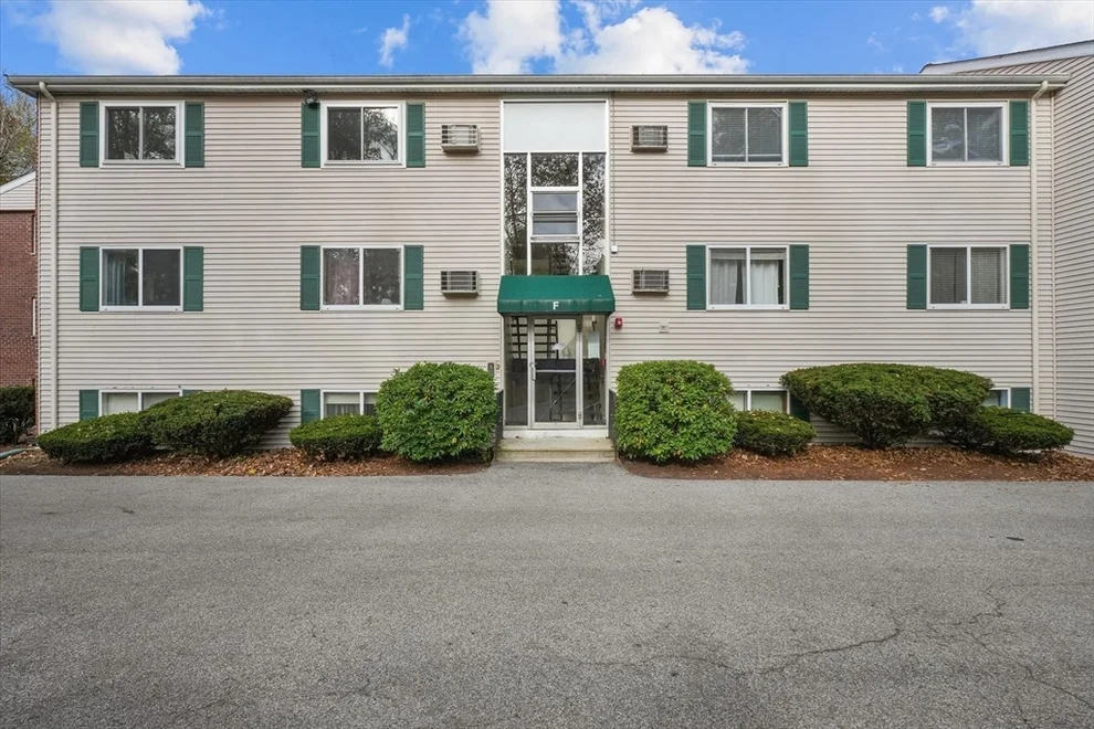 Unit for sale at 16 Appleton Park, Ipswich, MA 01938