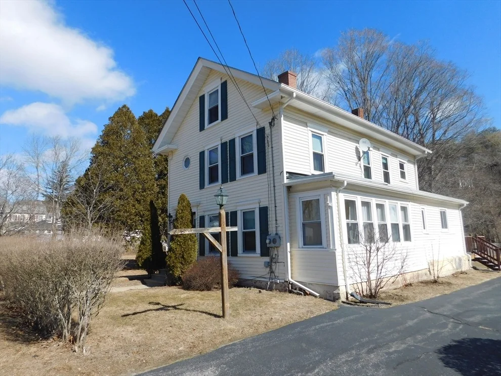 Unit for sale at 26 Lincoln Street, Spencer, MA 01562