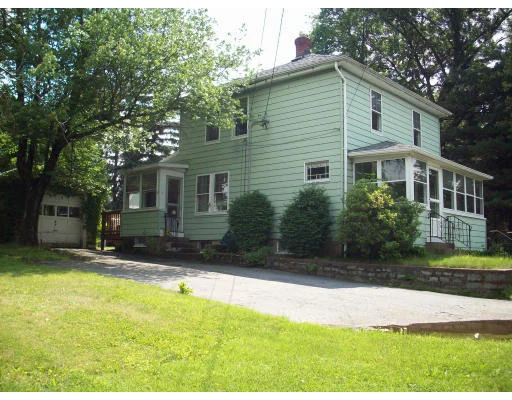 Unit for sale at 9 Pond Ave, Shrewsbury, MA 01545