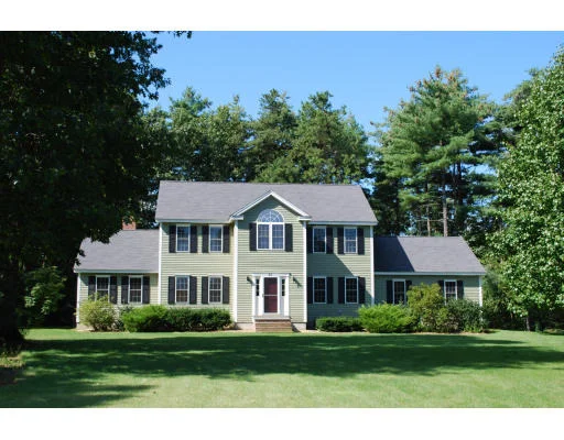 Unit for sale at 28 Sawtell Drive, Groton, MA 01450