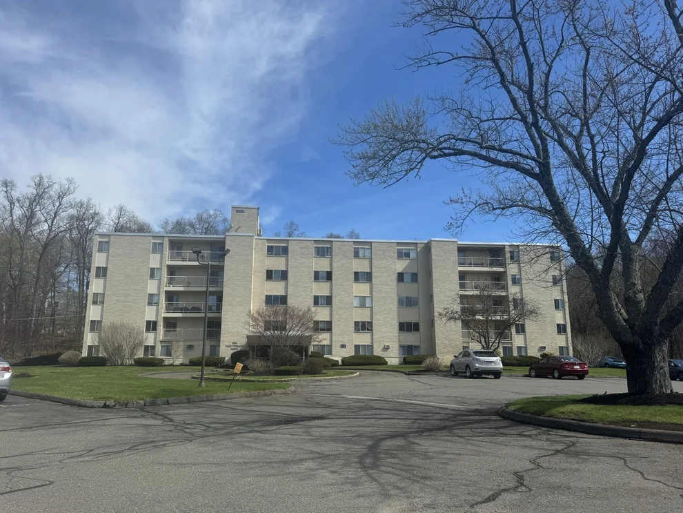 Unit for sale at 300 Park Terrace Dr., Stoneham, MA 02180