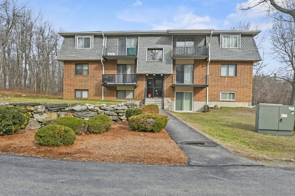 Unit for sale at 176 Maple Ave, Rutland, MA 01543
