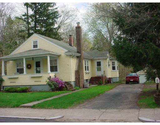 Unit for sale at 193 Maple St., Attleboro, MA 02703