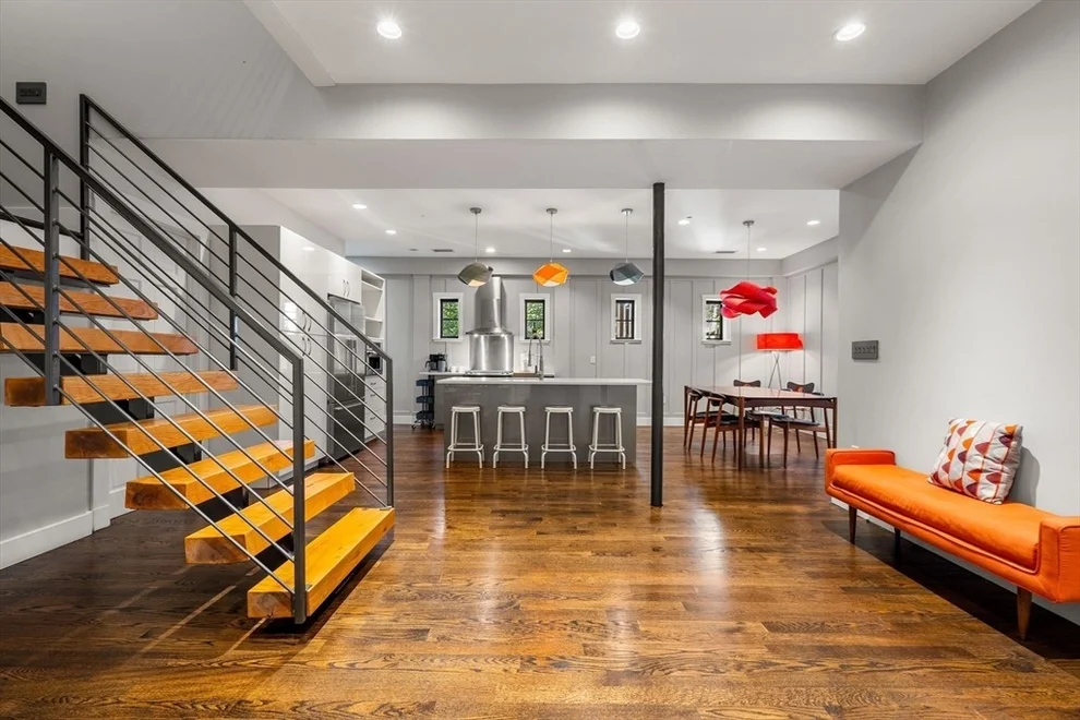 Unit for sale at 653-R E 3rd St, Boston, MA 02127