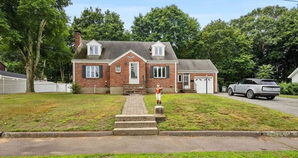 Unit for sale at 114 Parker Rd, Wakefield, MA 01880