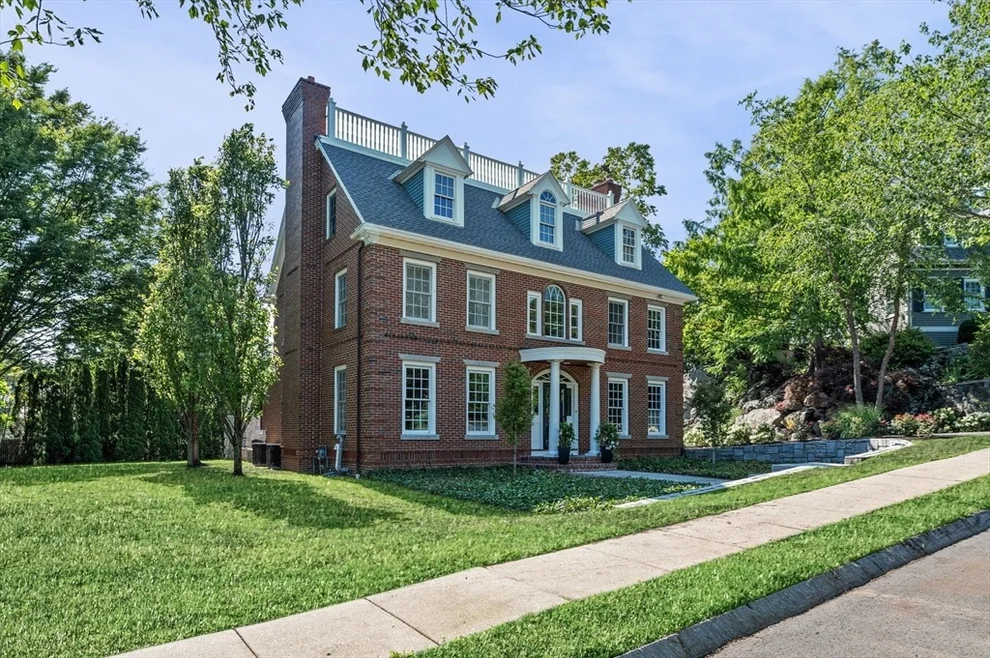 Unit for sale at 5 Supreme Court, Swampscott, MA 01907