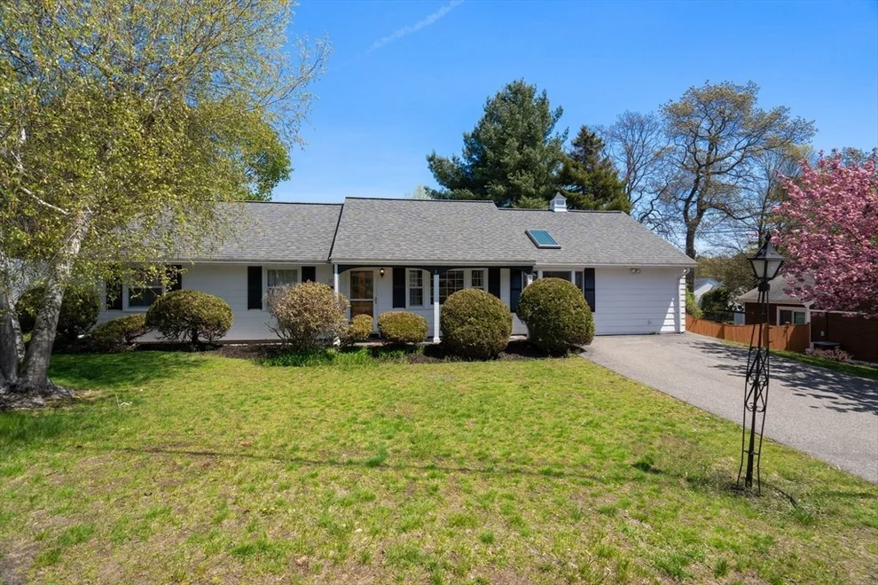 Unit for sale at 12 Theresa Rd, Stoneham, MA 02180