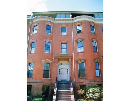 Unit for sale at 13 Worcester Sq, Boston, MA 02118