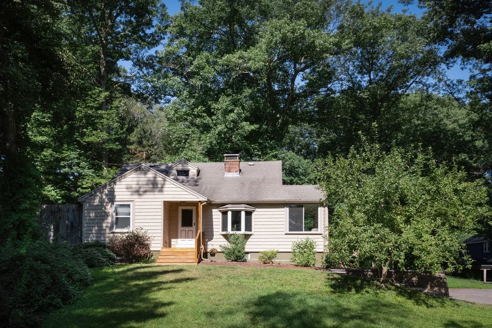 Unit for sale at 19 Gail St, Topsfield, MA 01983