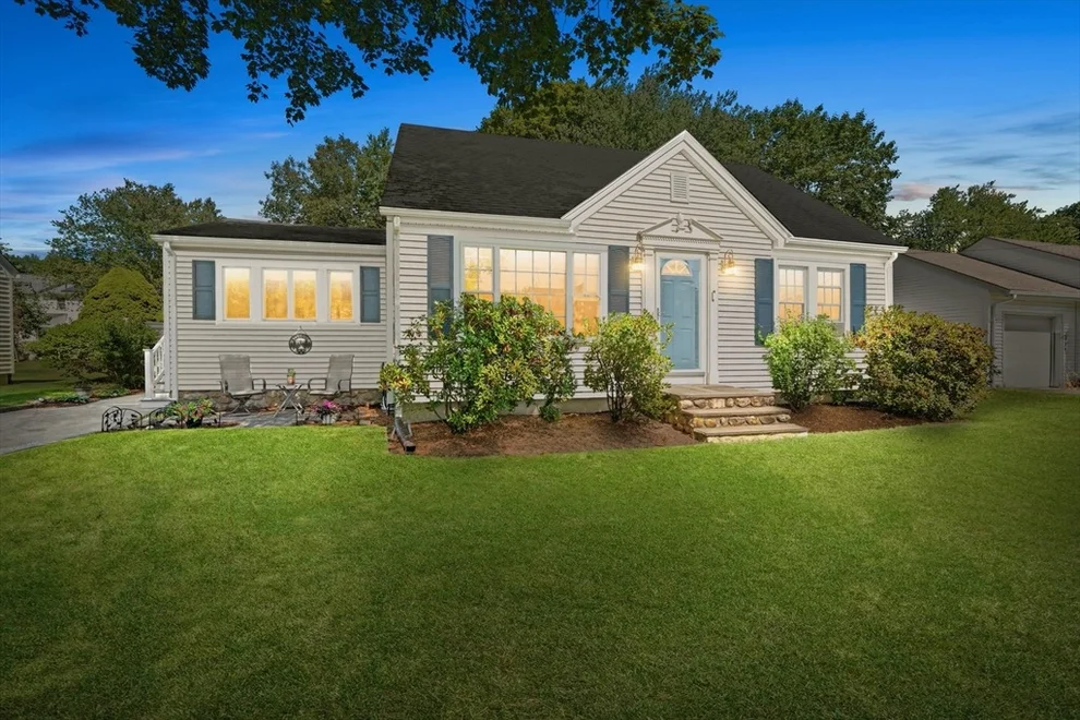 Unit for sale at 29 Beverly Ave, Uxbridge, MA 01569