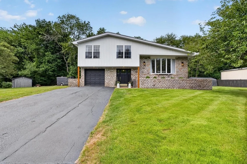 Unit for sale at 125 Alpha St, Dartmouth, MA 02747