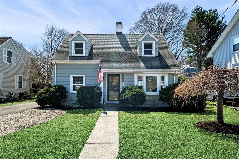 Unit for sale at 38 Lafayette St, Marblehead, MA 01945