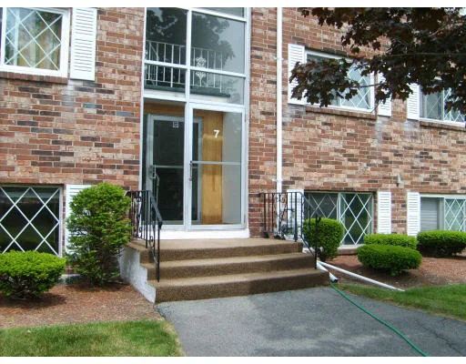Unit for sale at 7 Fernview Avenue, North Andover, MA 01845