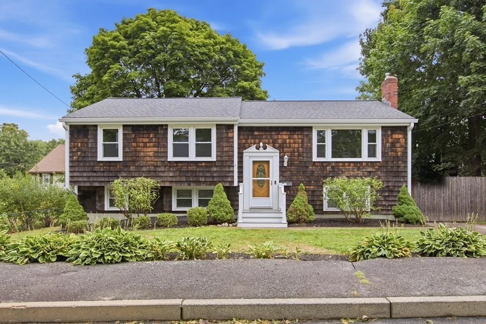Unit for sale at 203 Hobart St, Braintree, MA 02184