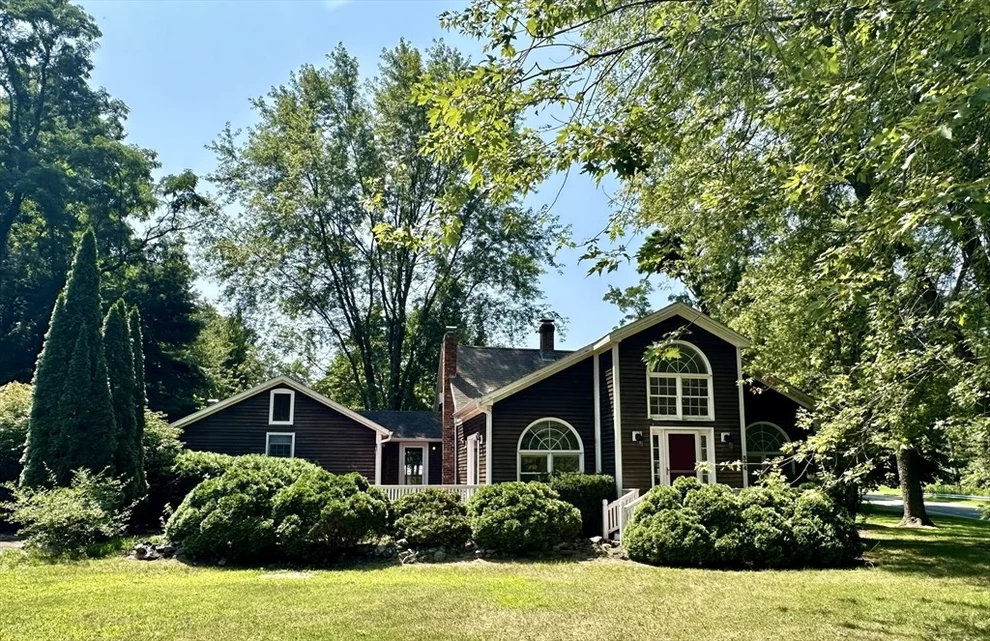 Unit for sale at 324 South Silver Lane, Sunderland, MA 01375
