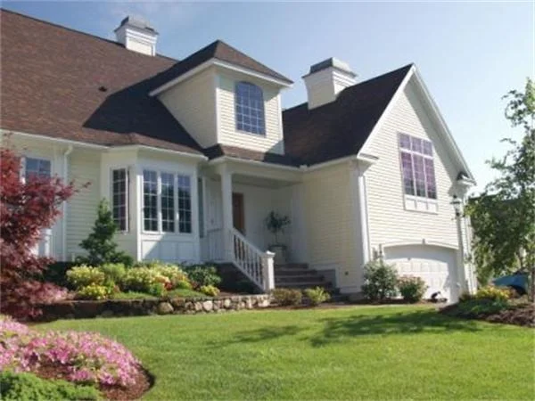 Unit for sale at 34 Bobby Jones Dr, Andover, MA 01810