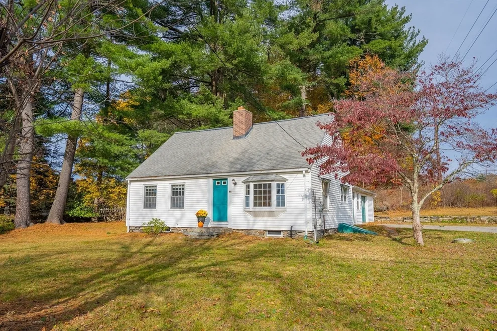Unit for sale at 94 Grove St, Shrewsbury, MA 01545