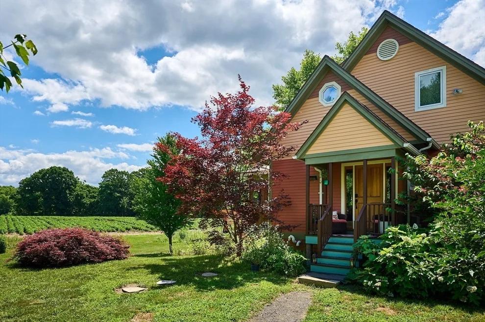 Unit for sale at 148 East St, Hadley, MA 01035