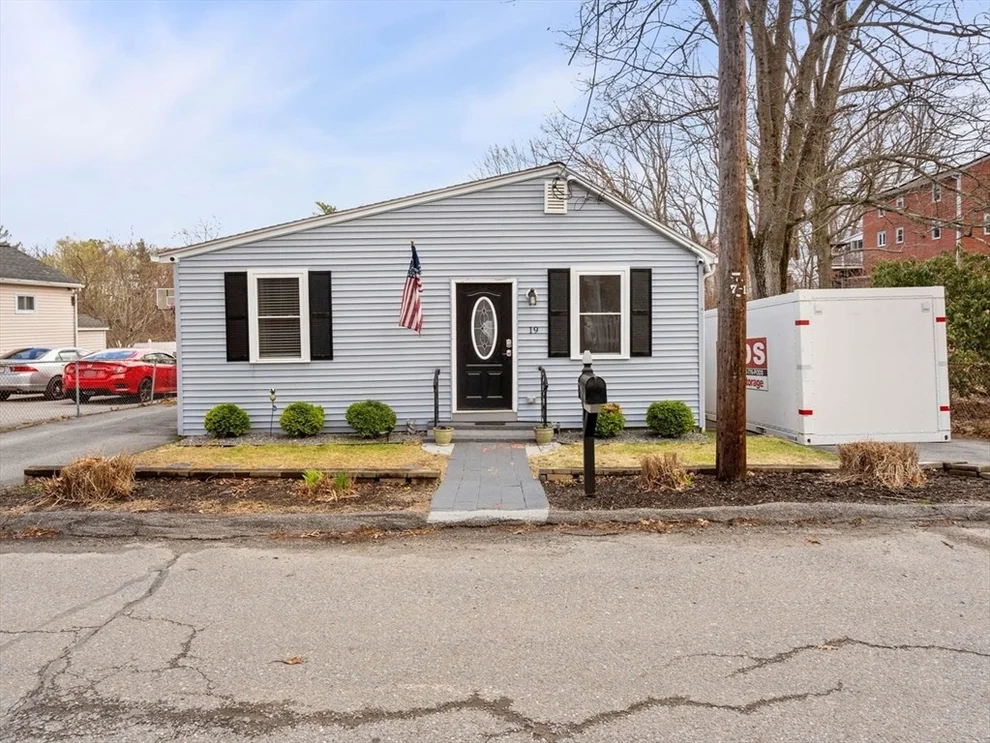 Unit for sale at 19 Fuller Rd, Billerica, MA 01821