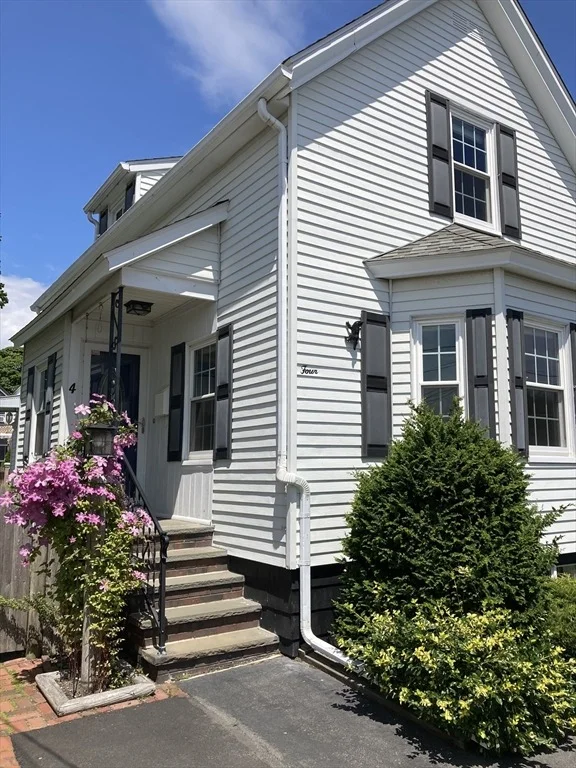 Unit for sale at 4 Waite St, Salem, MA 01970
