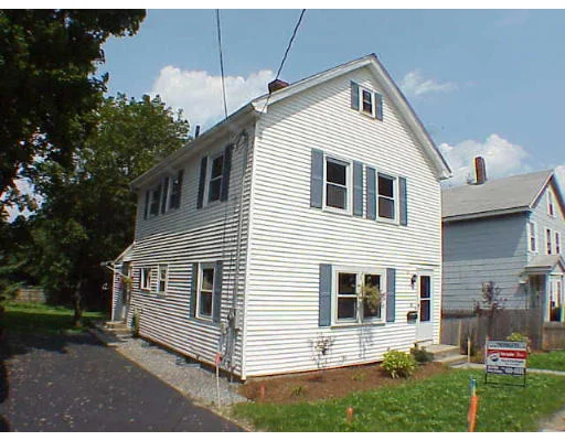 Unit for sale at 17 Elm Street, Marlborough, MA 01752