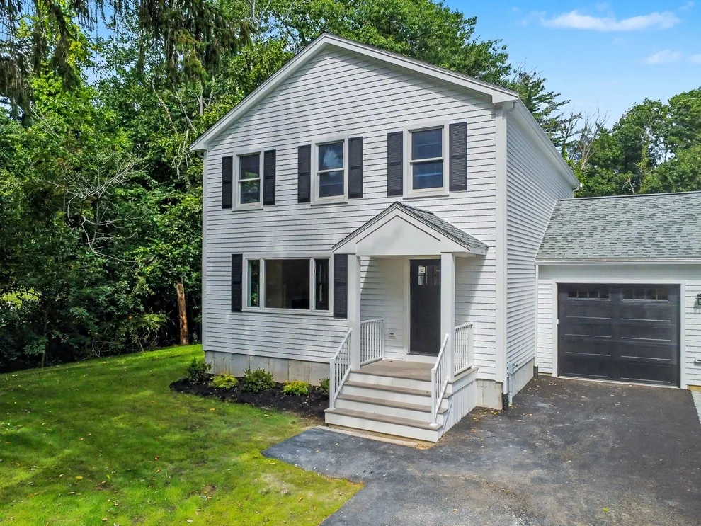 Unit for sale at 7B Lakeshore Dr, Georgetown, MA 01833