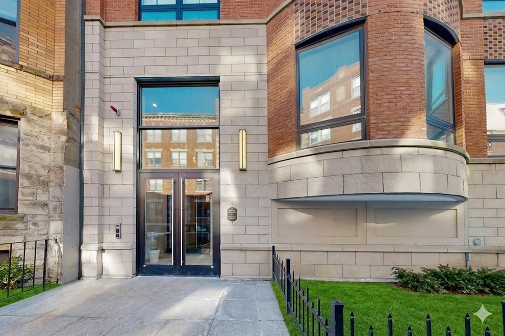 Unit for sale at 50 Symphony Rd, Boston, MA 02115
