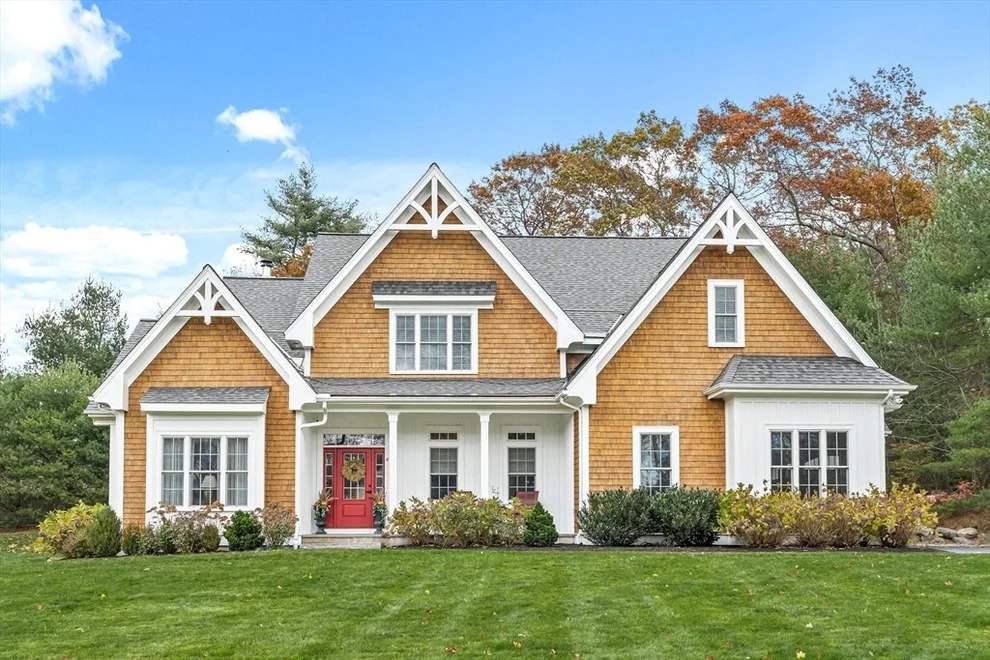 Unit for sale at 4 Dancer Farm Dr, Dover, MA 02030